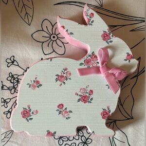 Floral Pink Bunny Decor